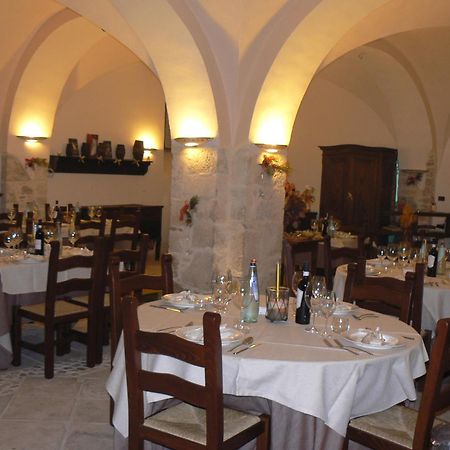 Residence Il Palazzo Santo Stefano Di Sessanio Eksteriør billede