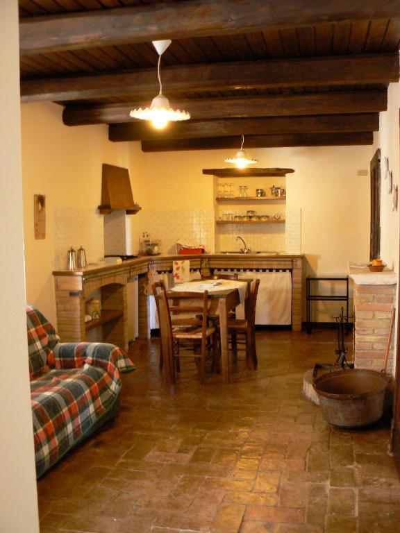 Residence Il Palazzo Santo Stefano Di Sessanio Værelse billede
