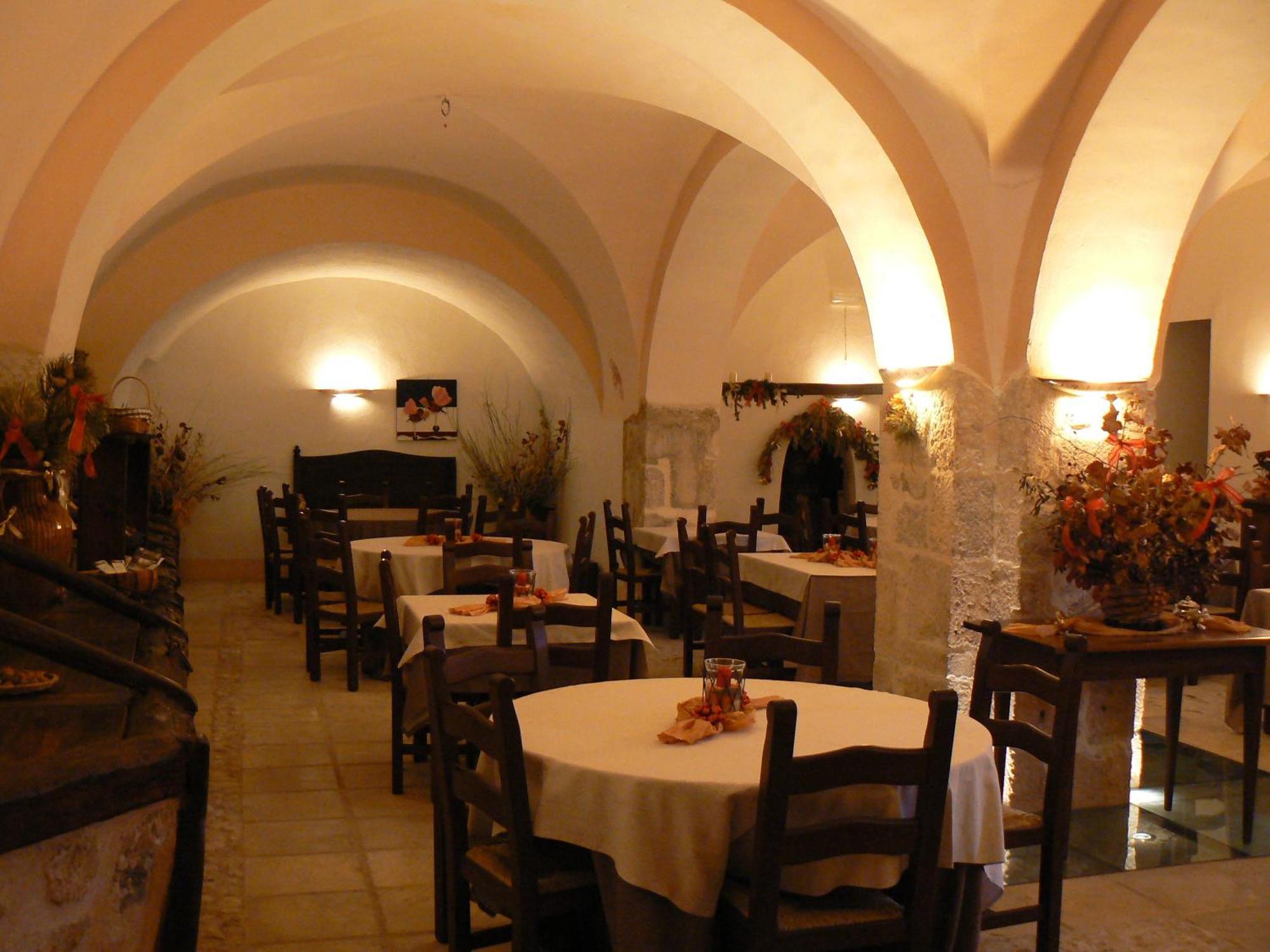 Residence Il Palazzo Santo Stefano Di Sessanio Eksteriør billede