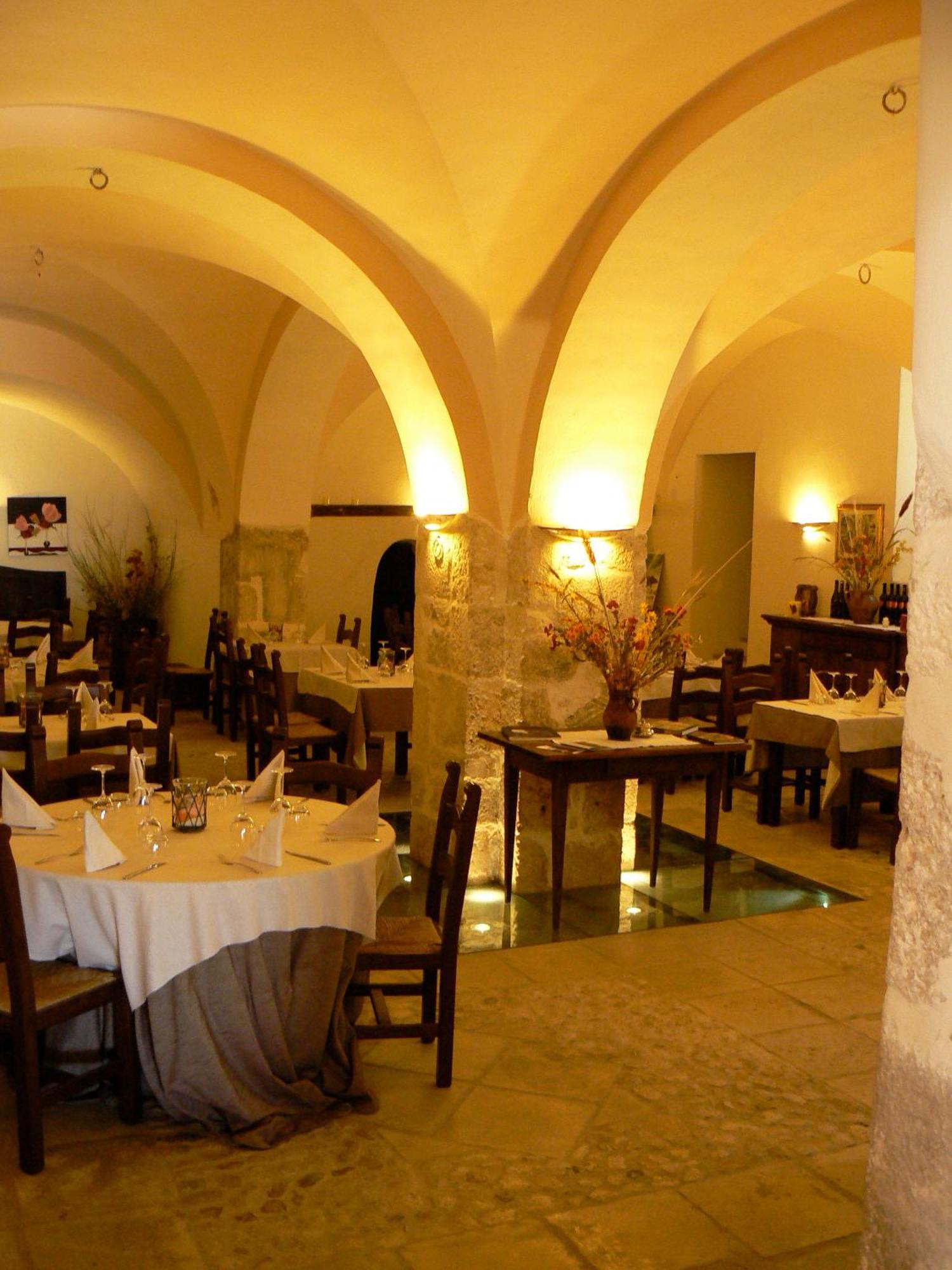 Residence Il Palazzo Santo Stefano Di Sessanio Eksteriør billede