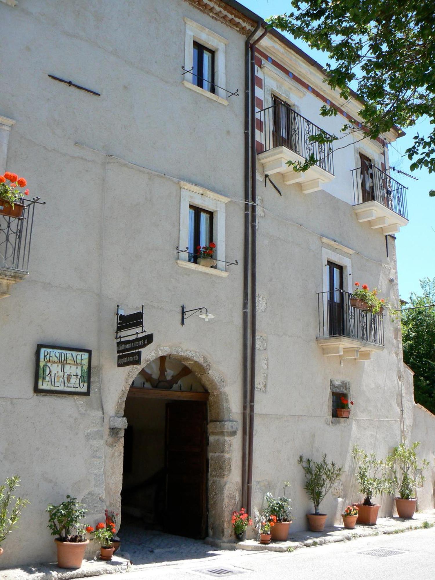 Residence Il Palazzo Santo Stefano Di Sessanio Eksteriør billede