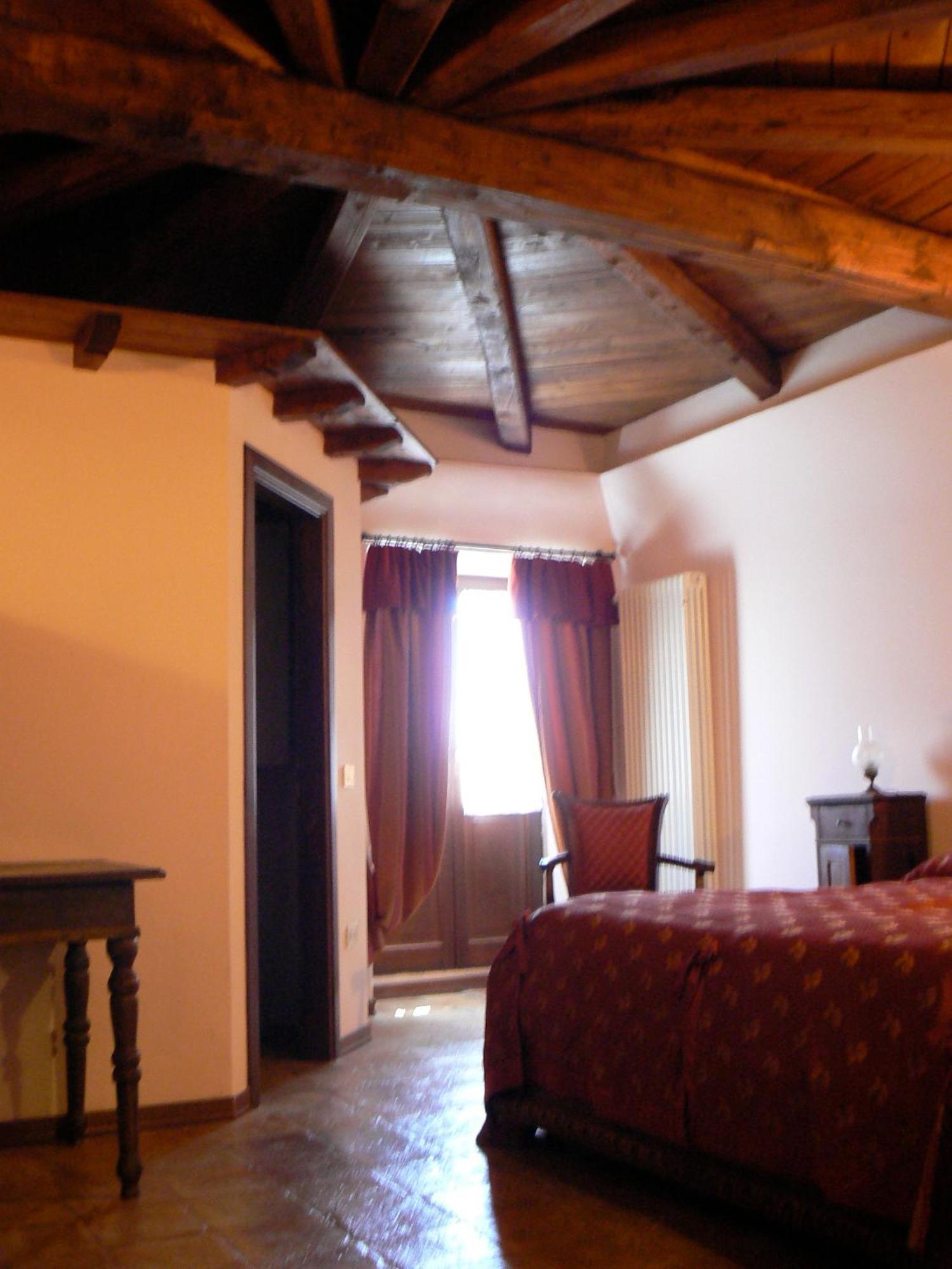Residence Il Palazzo Santo Stefano Di Sessanio Eksteriør billede
